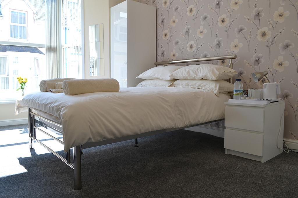 White Rose Guest House Tenby Quarto foto