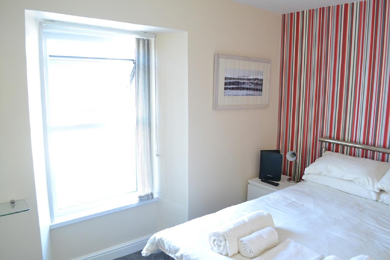 White Rose Guest House Tenby Quarto foto